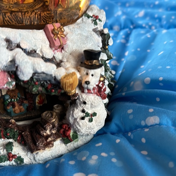 Musical Snowglobe - Picture 6 of 7